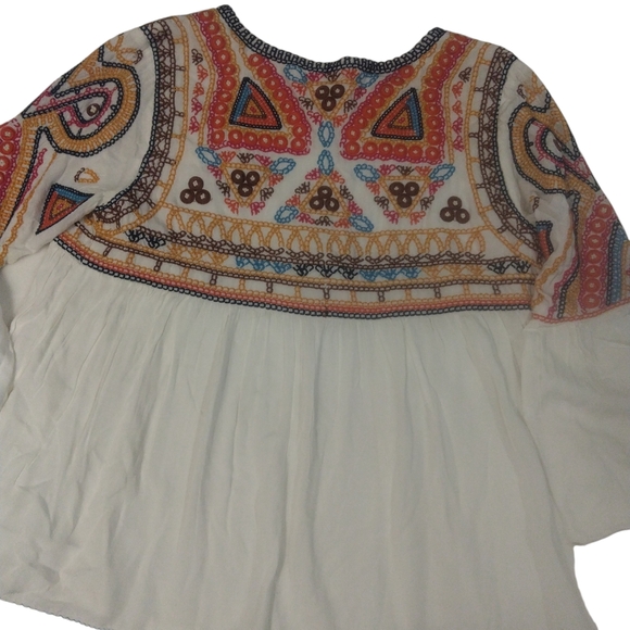 Embroidered Women's Cardigan in Cream and Red - Picture 5 of 5